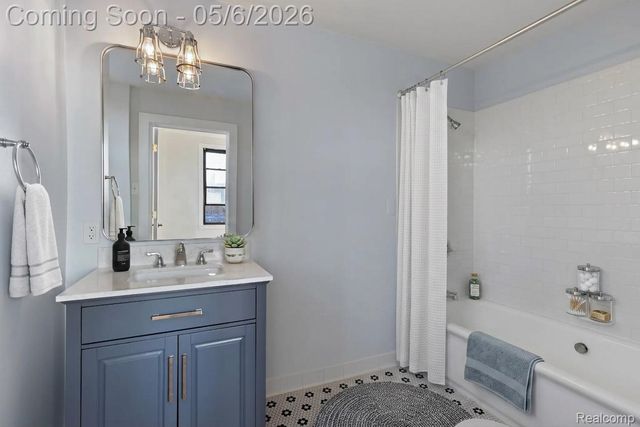 2900 E Jefferson Avenue A600, Detroit, MI 48207