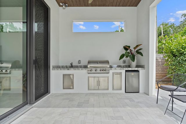 901 Upland Road, West Palm Beach, FL 33401