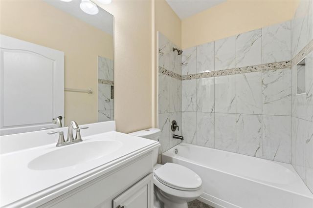 11514 ASHTON FIELD AVENUE, Riverview, FL 33579