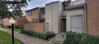 1970 Augusta Drive, Houston, TX 77057