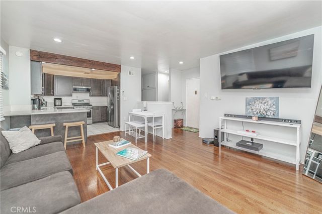 325 Cedar 1, Long Beach, CA 90802