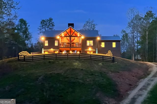 736 Town Creek Church Road, Talking Rock, GA 30175