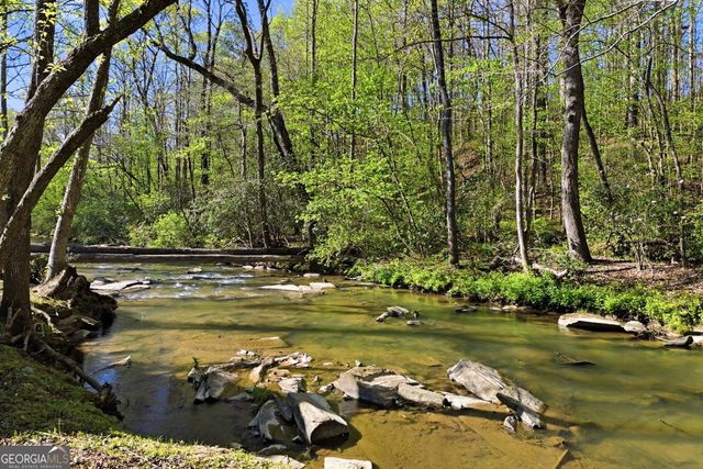 736 Town Creek Church Road, Talking Rock, GA 30175