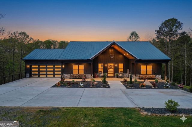 736 Town Creek Church Road, Talking Rock, GA 30175