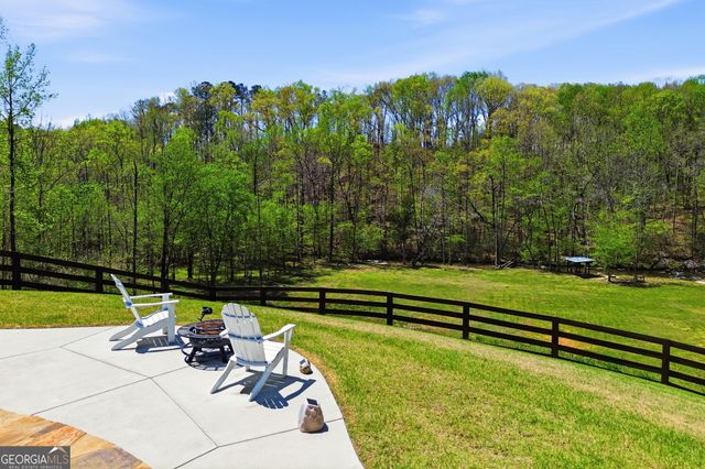 736 Town Creek Church Road, Talking Rock, GA 30175