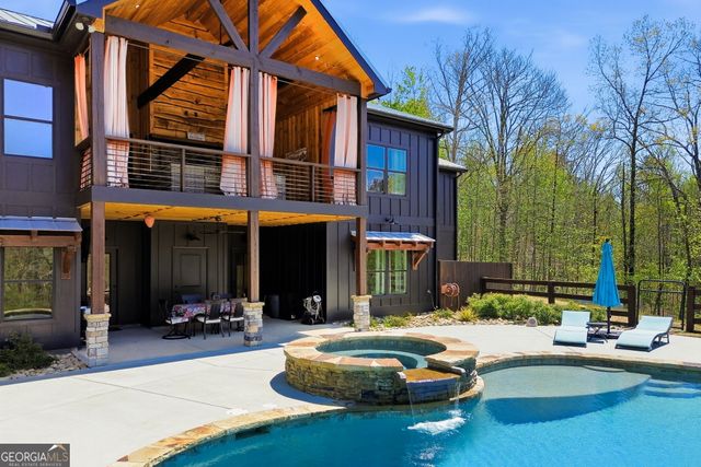 736 Town Creek Church Road, Talking Rock, GA 30175