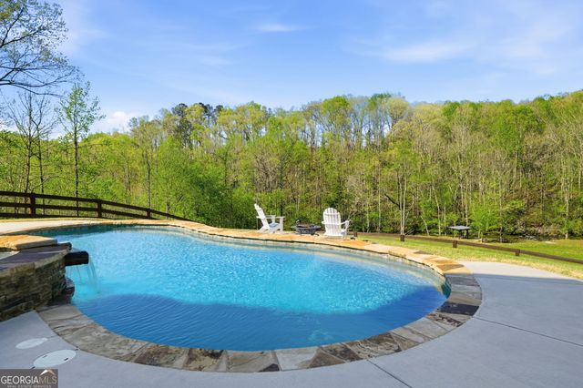 736 Town Creek Church Road, Talking Rock, GA 30175