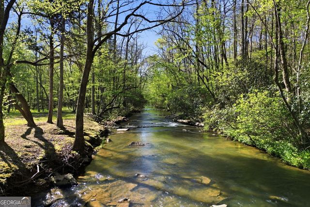 736 Town Creek Church Road, Talking Rock, GA 30175