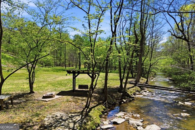 736 Town Creek Church Road, Talking Rock, GA 30175