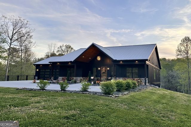 736 Town Creek Church Road, Talking Rock, GA 30175