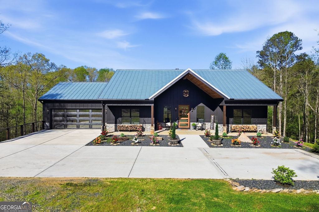 736 Town Creek Church Road, Talking Rock, GA 30175