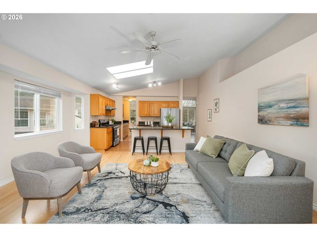 14573 Nw EVERGREEN St, Portland, OR 97229