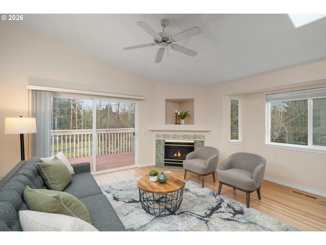 14573 Nw EVERGREEN St, Portland, OR 97229