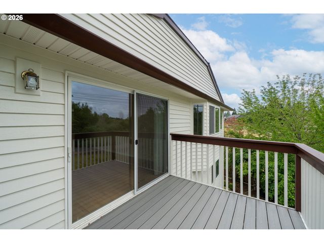 14573 Nw EVERGREEN St, Portland, OR 97229