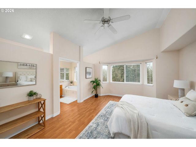 14573 Nw EVERGREEN St, Portland, OR 97229