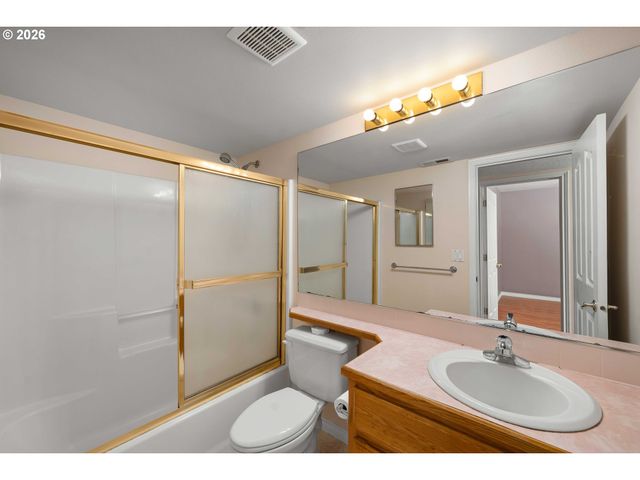 14573 Nw EVERGREEN St, Portland, OR 97229