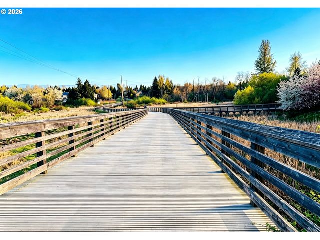 14573 Nw EVERGREEN St, Portland, OR 97229