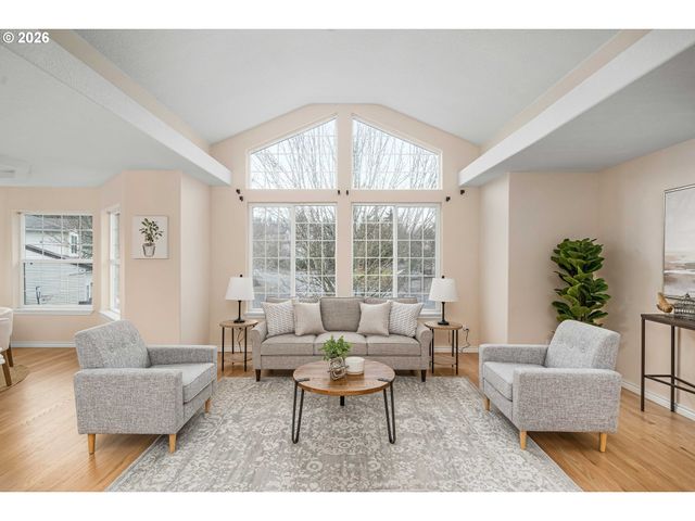 14573 Nw EVERGREEN St, Portland, OR 97229