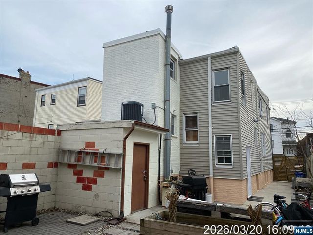 38 Delancy Street, Newark, NJ 07105
