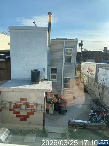 38 Delancy Street, Newark, NJ 07105