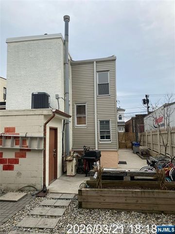38 Delancy Street, Newark, NJ 07105