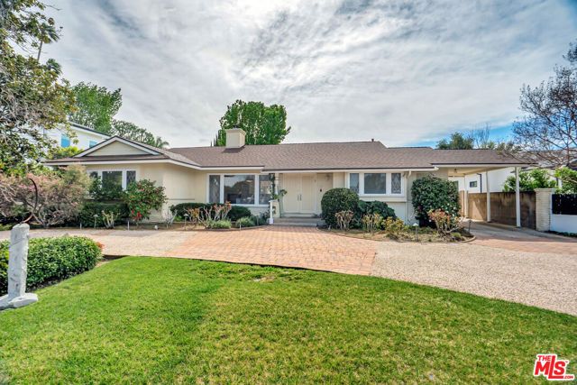 19732 Henshaw Street, Woodland Hills (los Angeles), CA 91356