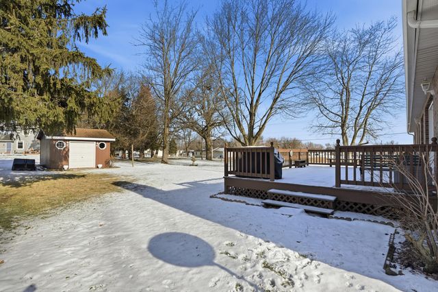 1325 Wildwood Drive, Lowell, IN 46356