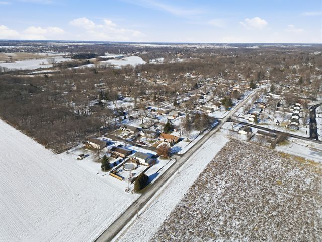 1325 Wildwood Drive, Lowell, IN 46356