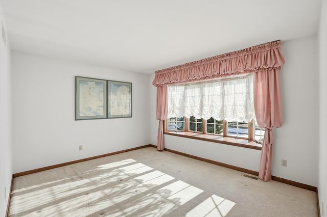 1325 Wildwood Drive, Lowell, IN 46356