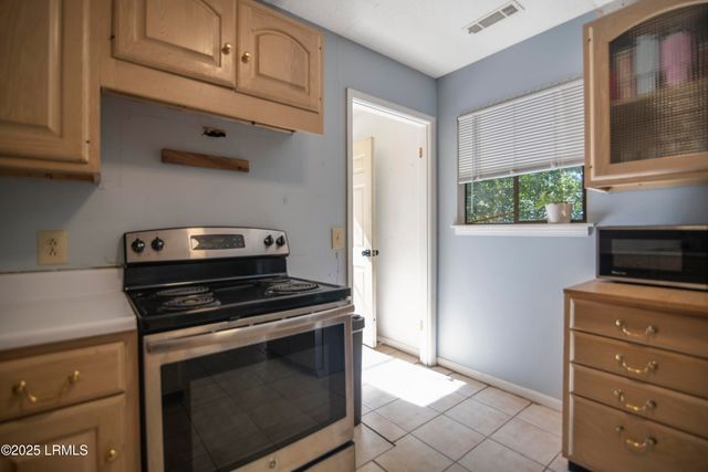 55 Lakeview Drive, Ridgeland, SC 29936