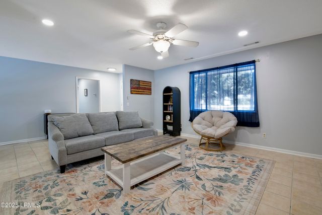 55 Lakeview Drive, Ridgeland, SC 29936