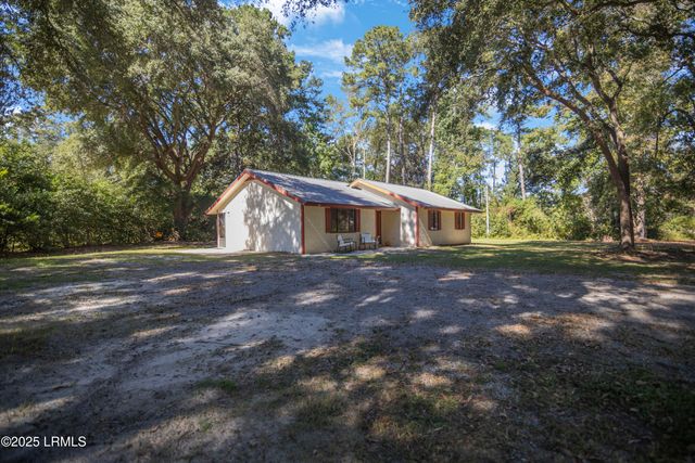 55 Lakeview Drive, Ridgeland, SC 29936