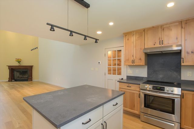 69 High Street, Walpole, NH 03608