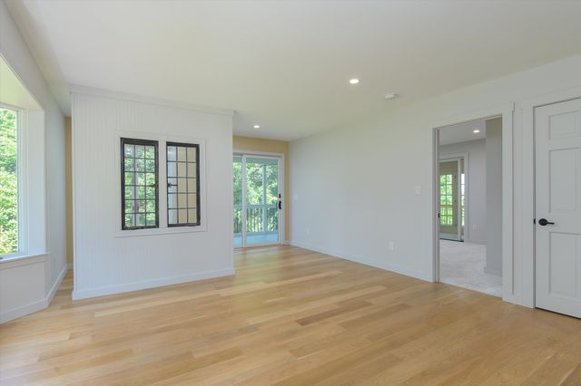 69 High Street, Walpole, NH 03608
