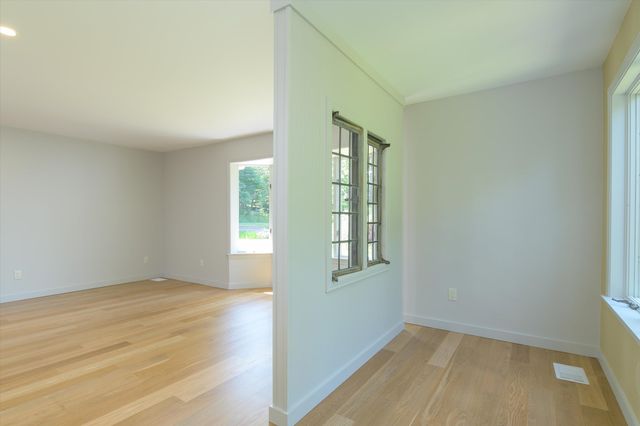 69 High Street, Walpole, NH 03608
