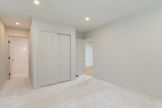 69 High Street, Walpole, NH 03608