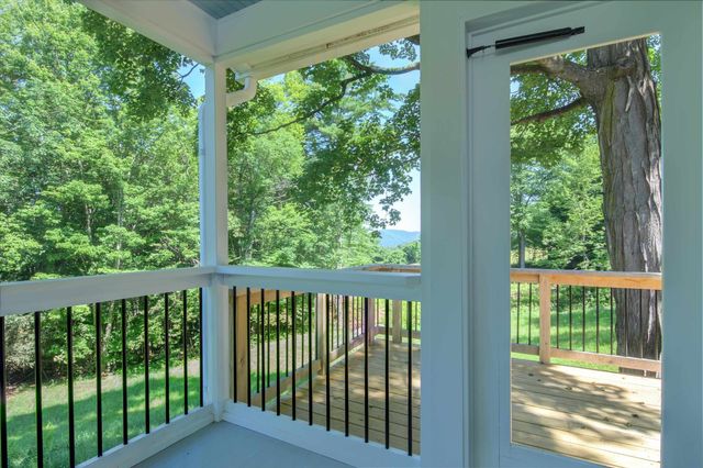 69 High Street, Walpole, NH 03608
