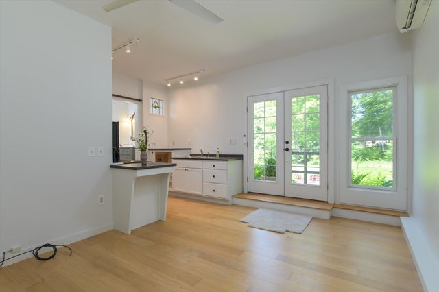 69 High Street, Walpole, NH 03608