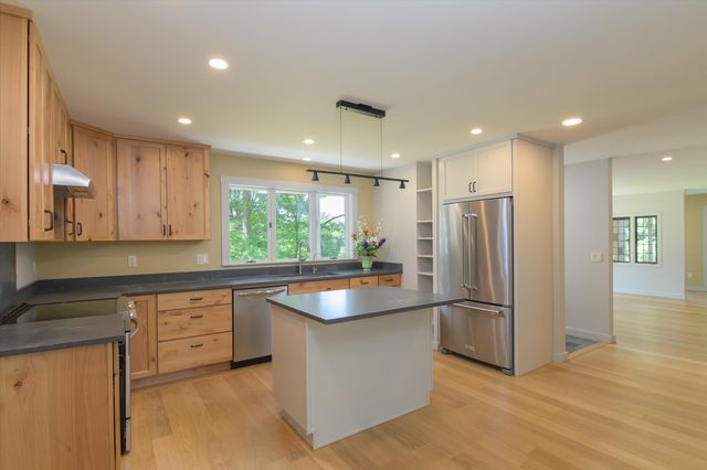 69 High Street, Walpole, NH 03608
