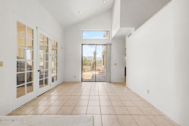 2874 N Marquise Court, Tucson, AZ 85715