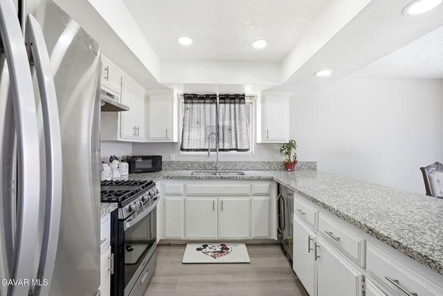 3448 W Roxbury Street, Rosamond, CA 93560