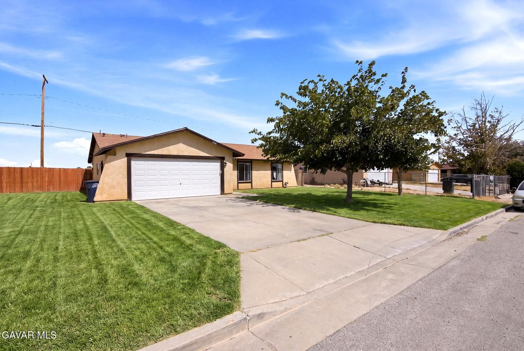 3448 W Roxbury Street, Rosamond, CA 93560