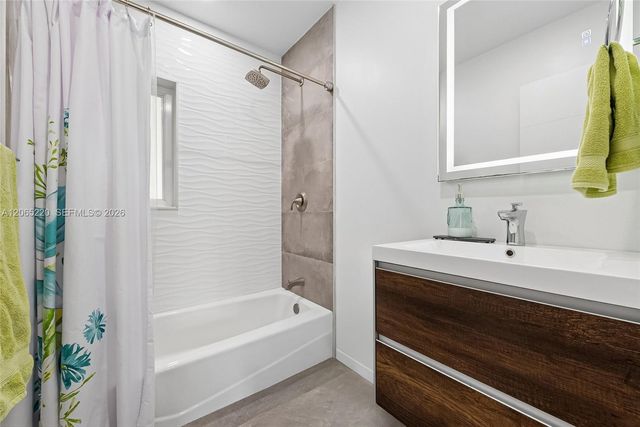 7450 SW 36th Street, Miami, FL 33155