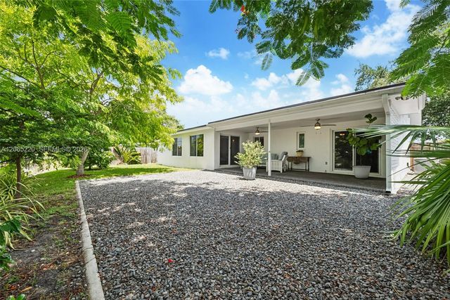7450 SW 36th Street, Miami, FL 33155