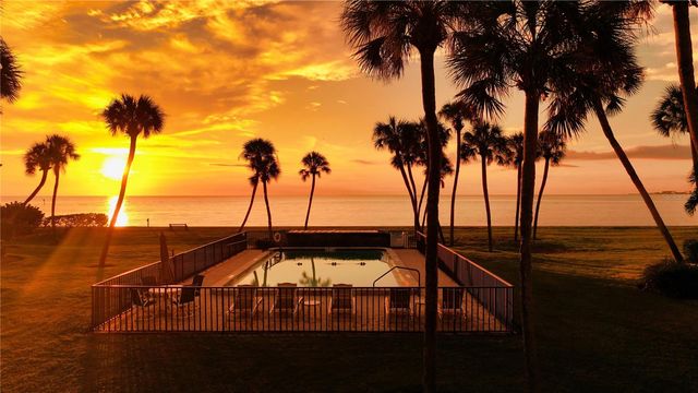 4660 OCEAN BOULEVARD P1, Sarasota, FL 34242