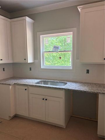 130 Mountain Creek Lane, Maysville, GA 30558