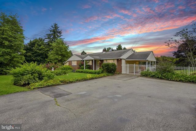 2084 DUTTON MILL RD, Newtown Square, PA 19073