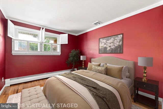 2084 DUTTON MILL RD, Newtown Square, PA 19073