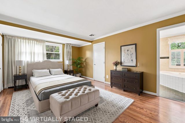 2084 DUTTON MILL RD, Newtown Square, PA 19073