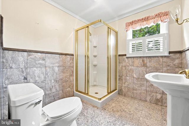 2084 DUTTON MILL RD, Newtown Square, PA 19073